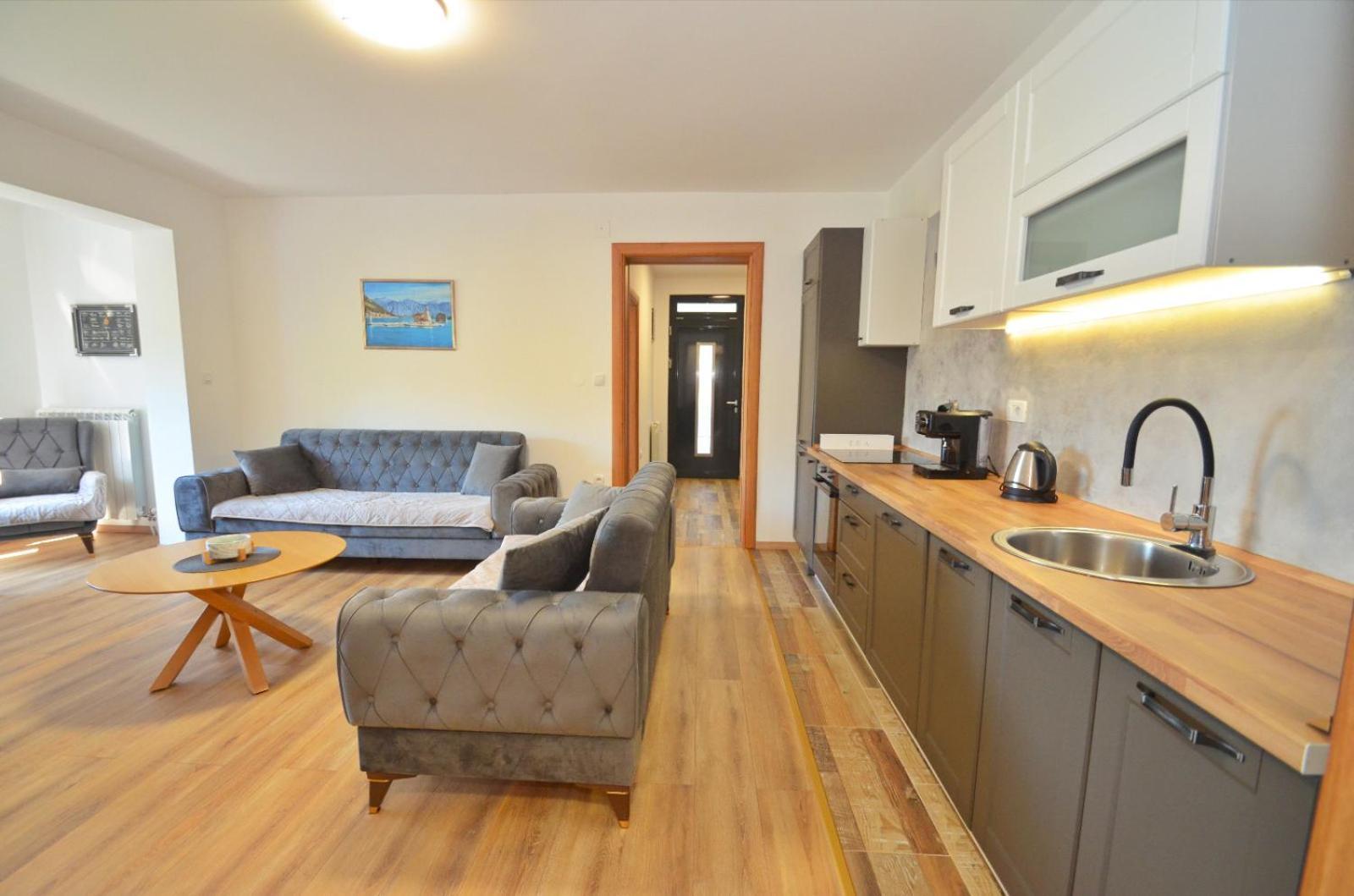 Radgost Kotor Apartments 외부 사진