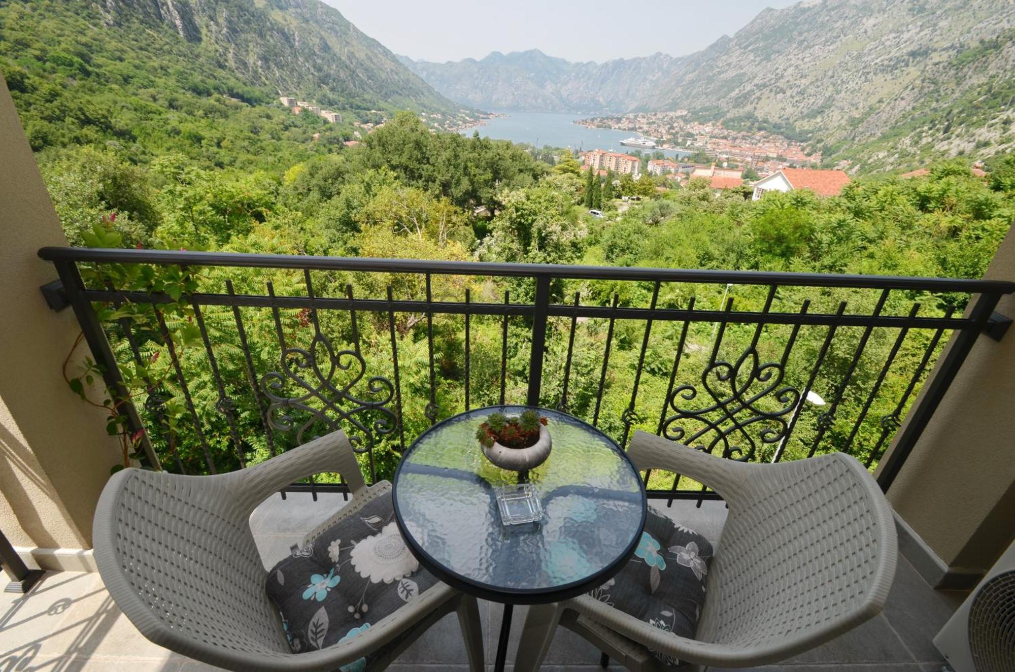 Radgost Kotor Apartments 외부 사진